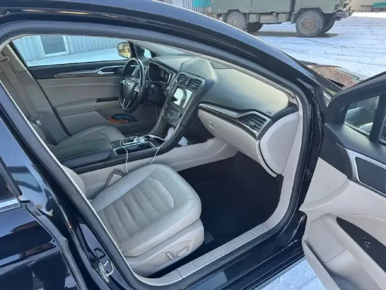 Продам ford fusion (north america)
1.5 Ecoboost (181 л. С. )
Год выпуска 2017
Пробег 156000 тысяч км
В идеальном состоянии
Без рыжиков вмятин царапин
По двигателю вся идеальная не троит не дымит масло не кушает
Коробка работает идеально не пинается не греться всё скорости работают идеально
Подвеска вся обслужена ничего не стучит не гремит
По комплектации имеется
Климат контроль
Бортовой компьютер
Круиз контроль
Подогревы сидений
Кожаный салон
Камера заднего вида
Датчик света
Датчик дождя
И многое другое
Цена 1 150 000
Остальные вопросы по телефону +79493943583
📞 Звоните: +7(949)3943583 - фотография - 8