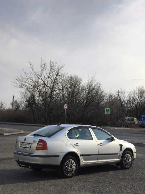 ‼️Срочная продажа‼️
💥Автомобиль skoda octaviа💥
Цена:630:000🔥
(С реальным покупателем торг)
По авто:
-Полностью, как внешне, так и технически в отличном состоянии.
Всегда следили, обслуживали во время, за авто не стыдно!✅
270.000Км пробег, 2 поколение, двигатель-1.9 tdi, кпп-5 ступенчатая, работает все ровно и четко. ✅
Кузов без гнили, без окрасов, дтп не попадал, дно и пороги в идеальном состоянии. ✅
Комплектация: двухзоннный климат контроль, 4 стекло подъемника, мульти руль, подогрев сидений, круиз контроль, abs, стабилизация, подогрев руля, современная мультимедиа, полная регулировка сиденья и руля🔥
1 Хозяин по лнр, пригоняли авто из литвы✅
Город осмотра-антрацит📍
По всем интересующим вопросам обращаться в личные сообщения или по телефону +79591018028📞
📞 Звоните: +7(959)1018028 - фотография - 4