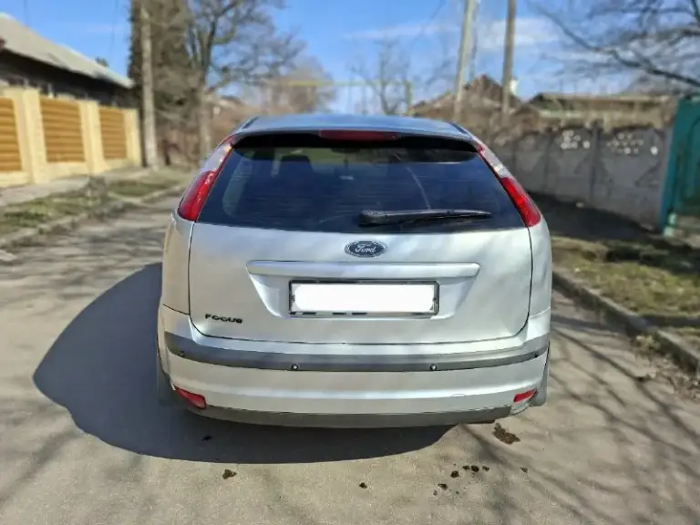 Ford focus 2 2006 года. Объём 1.8; 125л/с. В хорошем состоянии, никаких вложений не требуется. По технике всё на отлично, на богатой комплектации (chia) с круизом и с двухзонным климатом, abs, esp, электро-зеркала. С подогревом сидений, заднего стекла, боковых зеркал, лобового, мультируль, парктроники. Под чехлами велюровый салон, летний комплект на оригинальном литье, зеркало заднего вида с автозатемнением. Штатная магнитола, встроенный блютуз. Цена – 565,000₽, торг уместен. Номер: +7 949 362-84-55 +7 949 594-05-44
📞 Звоните: +7(949)3628455 - фотография - 3