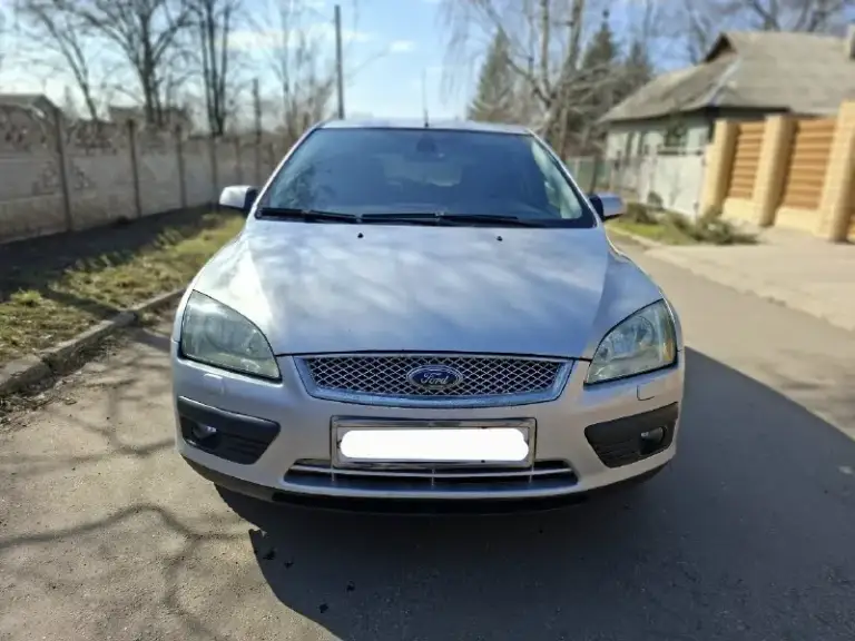 Ford focus 2 2006 года. Объём 1.8; 125л/с. В хорошем состоянии, никаких вложений не требуется. По технике всё на отлично, на богатой комплектации (chia) с круизом и с двухзонным климатом, abs, esp, электро-зеркала. С подогревом сидений, заднего стекла, боковых зеркал, лобового, мультируль, парктроники. Под чехлами велюровый салон, летний комплект на оригинальном литье, зеркало заднего вида с автозатемнением. Штатная магнитола, встроенный блютуз. Цена – 565,000₽, торг уместен. Номер: +7 949 362-84-55 +7 949 594-05-44
📞 Звоните: +7(949)3628455 - фотография - 4