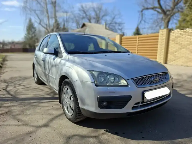 Ford focus 2 2006 года. Объём 1.8; 125л/с. В хорошем состоянии, никаких вложений не требуется. По технике всё на отлично, на богатой комплектации (chia) с круизом и с двухзонным климатом, abs, esp, электро-зеркала. С подогревом сидений, заднего стекла, боковых зеркал, лобового, мультируль, парктроники. Под чехлами велюровый салон, летний комплект на оригинальном литье, зеркало заднего вида с автозатемнением. Штатная магнитола, встроенный блютуз. Цена – 565,000₽, торг уместен. Номер: +7 949 362-84-55 +7 949 594-05-44
📞 Звоните: +7(949)3628455 - фотография - 5