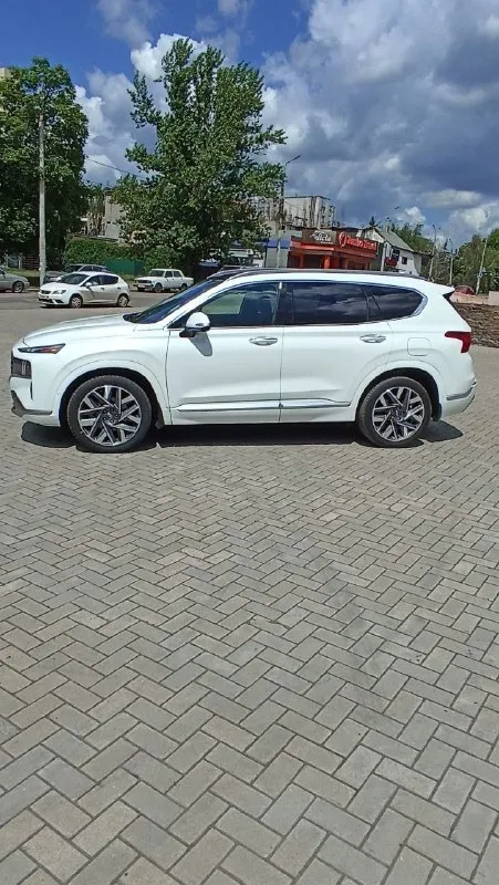 Hyundai santa fe 2021 года 2.5 турбо бензин 281 л. С 8 пробег 90 тыс. Км. Максимальная комплектация "каллиграфия "
Цена 3.790.000+торг
+79493178673
Камеры 360°
Проекция на лобовое стекло
Ассистенты движения
Авто дальний ближ
Адаптивный круиз
Подогрев руля
Подогрев всех сидений включая задние
Панорама
Потолок алькантара
Премиальная музыка гордон кордон
Автозапуск с брелка
Двигается в перед назад дистанционно с брелка ( для парковки)
И. Т. Д
Состояние нового авто!
📞 Звоните: +7(949)3178673 - фотография - 3