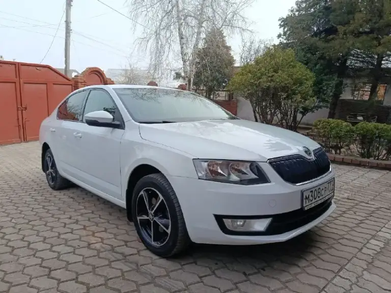 Skoda octavia 2016 1.6mt

-Кпп механика
-Пробег 147000
-Цена: 1.320₽
-Мариуполь, +79495877152

Великолепное состояние автомобиля, безаварийная эксплуатация, весь металл и стëкла завод. Лучшее сочетание двигатель 1.6 mpi и мех. Коробки передач, расход по трассе 6, город 7. Своевременно обслуживался есть вся история, в ближайшее время никаких вложений. Хорошая комплектация с подогревом сидений зеркал и лобового стекла, климат-контроль, датчики света и дождя, мультимедиа с bluetooth и шикарным звучанием, литые диски, два ключа птс оригинал, чистая история, вариант отличный кто ищет хорошую машину для себя. - фотография - 2