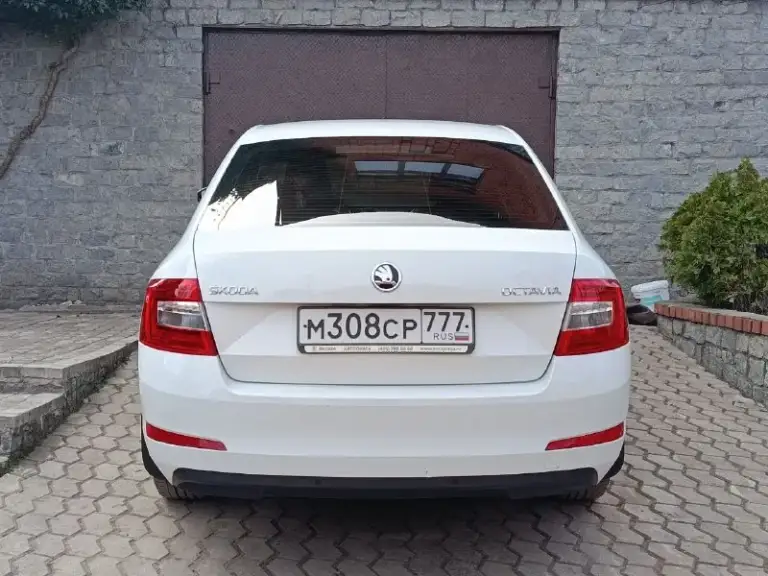 Skoda octavia 2016 1.6mt

-Кпп механика
-Пробег 147000
-Цена: 1.320₽
-Мариуполь, +79495877152

Великолепное состояние автомобиля, безаварийная эксплуатация, весь металл и стëкла завод. Лучшее сочетание двигатель 1.6 mpi и мех. Коробки передач, расход по трассе 6, город 7. Своевременно обслуживался есть вся история, в ближайшее время никаких вложений. Хорошая комплектация с подогревом сидений зеркал и лобового стекла, климат-контроль, датчики света и дождя, мультимедиа с bluetooth и шикарным звучанием, литые диски, два ключа птс оригинал, чистая история, вариант отличный кто ищет хорошую машину для себя. - фотография - 4