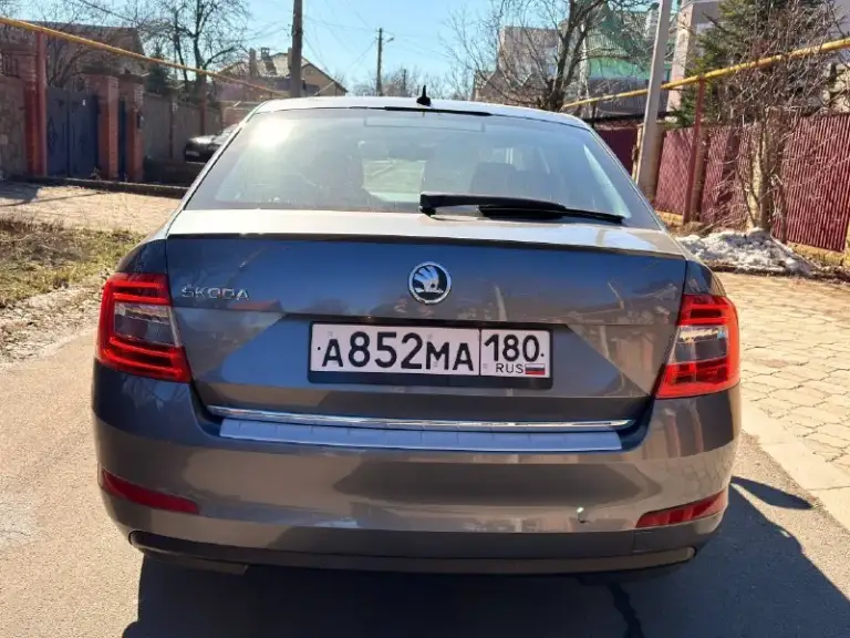 🚘Марка: octavia a7
📅Год выпуска: 2014
📈Пробег: 193.000 км
🚀 1.8 Tsi 180 лс.
Птс оригинал, тех осмотр пройден ✅2 ключа.
Хорошая комплектация, климат контроль, подогрев сидений в круг, датчик дождя.
Технически полностью обслуженная машина, без вложений! , коробка, ходовая все в отличном состоянии. Абсолютно всё в автомобиле работает! Каждая кнопочка нажимается, каждая лампочка светится!
2 Комплектов колёс
Звонить +79495925202
Цена 1.100.000₽

📞 Звоните: +7(949)5925202 - фотография - 4