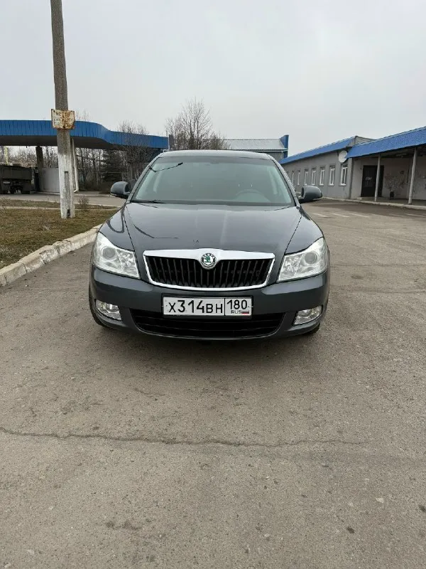 Skoda oktavia- skoda октавиа 2013 год 2-ой хозяин, пробег 130 тыс, 1.6, механика. 2 комплекта резины, гаражное хранение, хорошее состояние. Цена 1млн.50 тыс. Рублей +79493781748
📞 Звоните: +7(949)3781748 - фотография - 1
