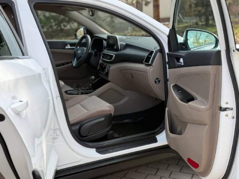 В продаже hyundai tucson🔥🔥🔥авто весь в заводской
Краске 🔥🔥🔥
Конец 2019 года выпуска
С 1 владельцем ✅
Гаражного хранение авто ✅
Автотека вся зеленая ✅
Два ключа ✅
Два комплекта колес зима- лето в хорошем состоянии ! ✅
Авто на 2.0 моторе ✅
С надеждой коробкой aisin
Пробег 153.000км
Осмотр город донецк
Цена : 2.199.000₽
Звоните по номеру +7-949-378-26-62
Тг на этом же номере телефона ✅ - фотография - 8