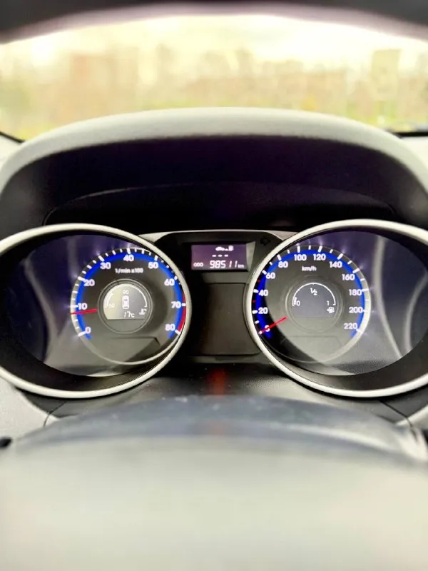 🇰🇵 Hyundai ix35

💰Цена: 1 350 000р
🏢Город: мариуполь
📅Год выпуска: 2012
🗒️Пробег: 98 511 км.
⚙️Двигатель: 2.0
⛽Топливо: бензин
⚙️Кпп: механика

📞 Телефон:

+7-949-727-41-51
+7-949-551-91-52
+7-989-263-55-56

💾 Описание:

💥 Настоящая капсула времени!
✅ Два владельца, птс оригинал
✅ Оригинальный пробег 98т. Км.
✅ Техническая часть на 5+
✅ Салон как новый
✅ Родная краска

🔥 Есть всё необходимое для комфортной и безопасной езды каждый день:

❄️ Кондиционер, подогрев всех сидений, android магнитола с bluetooth, бортовой компьютер, кожаный мультируль, led птф, полный электропакет, led свет, оригинальные литые диски на новой резине, два ключа.

Улица шевченко 269

🏦 Возможна продажа в кредит по двум документам. - фотография - 10