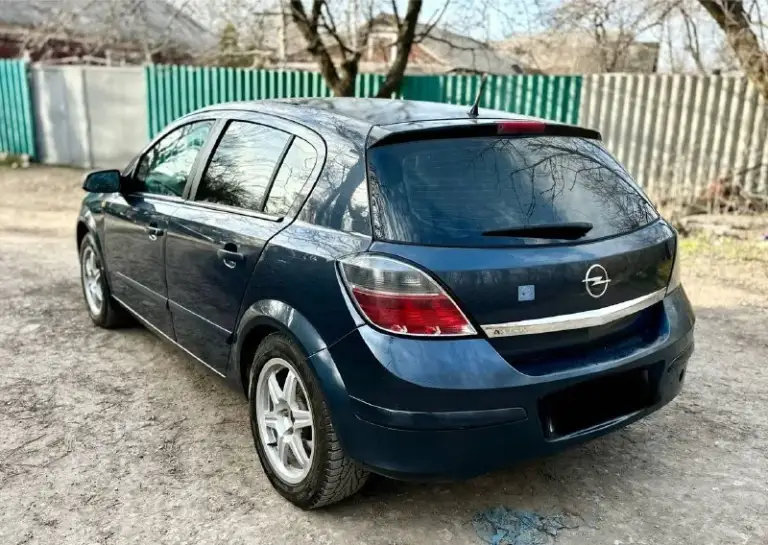 375.000Руб. 🔥🔥🔥
Очень очень срочно. Не большой торг у капота.
2009Г. В. Мотор 1.8 механика. Cosmo
Авто в нормальном рабочем состоянии для своих лет.
Кузов не гнилой вообще днище пороги стаканы ланджероны все в отличном состоянии. По лкп.
Есть мелкие косячки не чего критичного.
Мотор работает ровно, не дымит не троит. Тянет супер. Ходовая в порядке. Коробка тоже в отличном состоянии. Не работает гур.
Салон в хорошем состоянии. Богатая комплектация.
Cosmo
Климат-контроль, датчики света и дождя, круиз-контроль, подогрев сидений, эл. Зеркала, эл. Стеклоподъемники, гур.
Литые диски r16 на хорошей резине.
Документы в полном порядке. Юредически чистая. Без штрафов, арестов, и запретов. Любое переоформление, осмотр донецк.
Очень очень срочно.
+79494806705 - фотография - 5