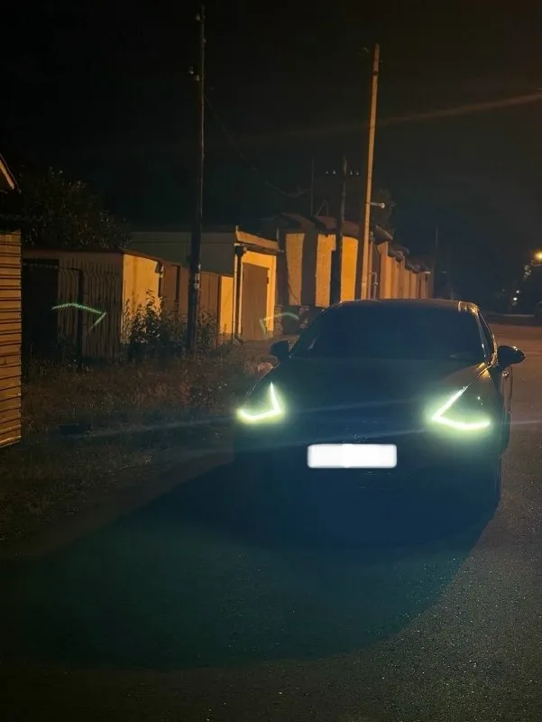 Автор: продам hyundai sonata 1.6 turbo машина абсолютно в родной краске, проверки толщиномером приветствуются, вин код сброшу по необходимости. Хорошая комплектация, жк приборка, максимальный экран мультимедии, музыка bose, режимы езды, панорамная крыша, черный потолок, датчик дождя, света, auto hold, авто дальний свет, все ассистенты (слепые зоны, помощь при выезде с парковки, активный дистронник, экстренное торможение, ассистент полос), двойной стеклопакет впереди 119 тыс км пробег обслужена от а до я, масло по регламенту каждые 7 тыс км. Пройдено большое то, новый свечи, заменены топливные форсунки со всеми сопутствующими прокладками, все жидкости заменены, было частичная замена масла дважды. Зоны риска в бронепленке + капот полностью обклеен пленкой + фары. 2 комплекта резины. Цена 2.4 млн рублей +79493049779.. !!!наш телеграм канал [ бесплатное размещение за репост!!! Правила сообщества [ мы в мах [ [
📞 Звоните: +7(949)3049779 - фотография - 1