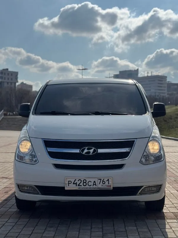 🚐 Продаётся hyundai grand starex 🚐
Год выпуска: 2010 двигатель: 2.5 дизель коробка передач: автомат пробег: 220 000 км (родной) установлен контрактный двигатель с пробегом всего 30 000 км
Автомобиль в хорошем техническом состоянии, полностью на ходу. Двигатель работает отлично, тянет уверенно, коробка переключает плавно без рывков. Машина обслуживалась своевременно.
Большой, комфортный и очень вместительный минивэн — идеальный вариант как для семьи, так и для работы, поездок или бизнеса. Удобная посадка, просторный салон, много места для пассажиров и багажа.
Родное остекление по кругу, зелёная автотека — прозрачная история автомобиля.
💰 Цена: 1 550 000 рублей
📞 Телефон: +7 949 458 29 30
Звоните или пишите — всё расскажу и покажу, возможен разумный торг!
📞 🇷🇺 Звоните: +79494582930 - фотография - 1