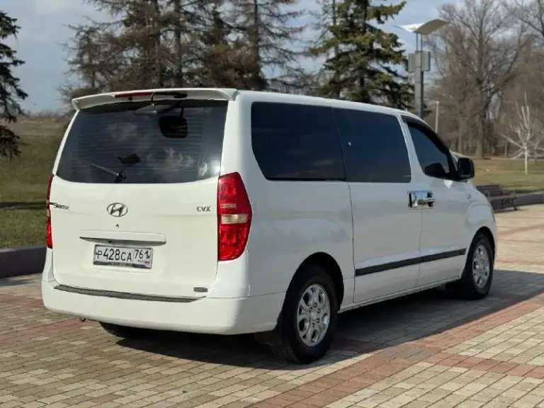 🚐 Продаётся hyundai grand starex 🚐
Год выпуска: 2010 двигатель: 2.5 дизель коробка передач: автомат пробег: 220 000 км (родной) установлен контрактный двигатель с пробегом всего 30 000 км
Автомобиль в хорошем техническом состоянии, полностью на ходу. Двигатель работает отлично, тянет уверенно, коробка переключает плавно без рывков. Машина обслуживалась своевременно.
Большой, комфортный и очень вместительный минивэн — идеальный вариант как для семьи, так и для работы, поездок или бизнеса. Удобная посадка, просторный салон, много места для пассажиров и багажа.
Родное остекление по кругу, зелёная автотека — прозрачная история автомобиля.
💰 Цена: 1 550 000 рублей
📞 Телефон: +7 949 458 29 30
Звоните или пишите — всё расскажу и покажу, возможен разумный торг!
📞 🇷🇺 Звоните: +79494582930 - фотография - 5