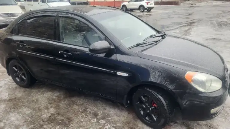 Автомобиль hyundai accent 1.6 мт, 2008, 132 500 км. Г. Донецк
- Тип двигателя : бензин;
-Привод передний;
-Мощность л. С. : 112;
-Комплектация: передние, задние дисковые тормоза, подогрев зеркал, передних сидений, 4 стеклоподъёмников, сигнализация шериф с 4-мя с двухсторонней связью с доводчиками стекол, 2 ключа, мультимедия, 4 колонки.
-Состояние: не битый
-Птс : оригинал, владельцев 1.
-Усилитель руля: электрический;
-Управление климатом: климат-контроль однозонный;
-Салон: ткань, кожаный руль;
-Подушки безопасности: фронтальные;
-Электростеклоподъемники:передние и задние;
- Фары:ксеноновые, противотуманные;
-Шины и диски: r14 185 65 зима, лето в комплекте.

Автомобиль вовремя обслуживался, замена масла каждые 5-6 тыс. Км. , была замена рулевой рейки и ходовой части. Автомобиль в хорошем состоянии, сел и поехал. Подробное описание в лс или при встрече. Уместен торг реальному покупателю, возможен обмен с доплатой. Цена:590000 руб. Информация по номеру +79494049571 - фотография - 3