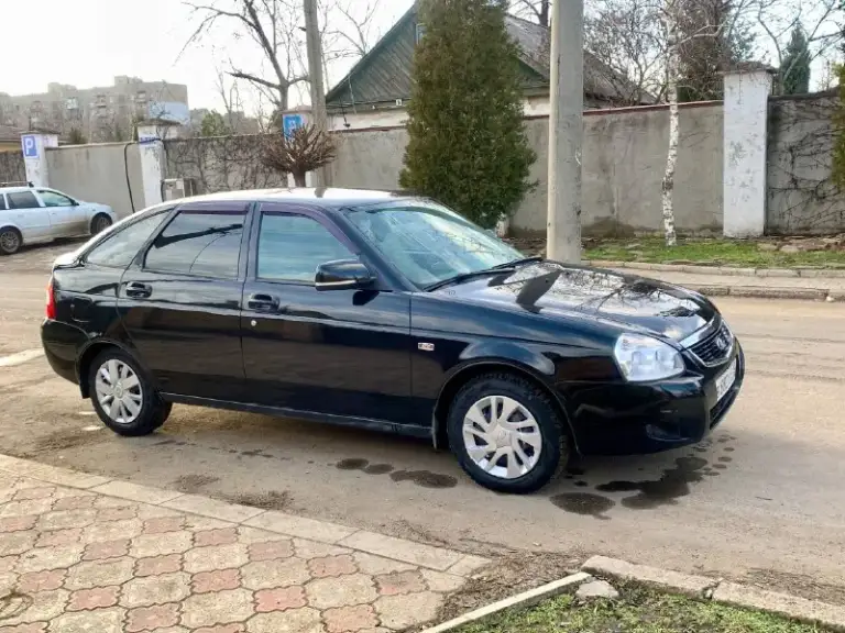 Доброго времени суток.
Продам ваз priora 2009г 16кл
Двигатель работает отлично масло не жрет.
Коробка не хрустит не выбивает скорости включаются плавно, ходовая мягкая тихая, за машиной следили и ухаживали, днище целое, стаканы задние, передние целые, низа дверей тоже целые, пробег заводской 178000т км.
Комплектация: кондиционер, abs, эур, магнитола usb, aux, подушка безопасности, за авто вообще не стыдно, с документами тоже полный порядок переоформление без проблем, машина без дтп, остекление все заводское, остальные вопросы по телефону +7949-329-65-85 телеграмм тоже на этом номере.
Цена 400т. Р торг у капота осмотр г. Харцызск.
Всем добра👍
📲 Tg: bogdan v.
📞 Звоните: +7(949)3296585 - фотография - 4