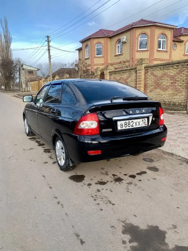 Доброго времени суток.
Продам ваз priora 2009г 16кл
Двигатель работает отлично масло не жрет.
Коробка не хрустит не выбивает скорости включаются плавно, ходовая мягкая тихая, за машиной следили и ухаживали, днище целое, стаканы задние, передние целые, низа дверей тоже целые, пробег заводской 178000т км.
Комплектация: кондиционер, abs, эур, магнитола usb, aux, подушка безопасности, за авто вообще не стыдно, с документами тоже полный порядок переоформление без проблем, машина без дтп, остекление все заводское, остальные вопросы по телефону +7949-329-65-85 телеграмм тоже на этом номере.
Цена 400т. Р торг у капота осмотр г. Харцызск.
Всем добра👍
📲 Tg: bogdan v.
📞 Звоните: +7(949)3296585 - фотография - 9