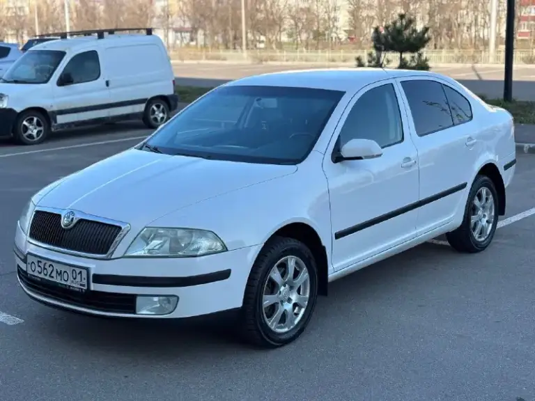 Skoda octavia a5 2005
Автомобиль в отличном состоянии. Надежный 2-х литровый атмосферный мотор в паре с 6-ступенчатой механикой!
Масло не расходует, коробка не хрустит и не выбивает.
Вместительный багажник (лифтбек)
Технически автомобиль исправен. (есть заказ наряд последних работ)
Кузов в родном окрасе!
Салон отлично сохранился! Не порванный, не затертый. Кожа в хорошем состоянии.
Электрика в штатном режиме, всё работает
Климат-контроль работает отлично.
Без дтп. Юридический чист, готов к оформлению
Цена 690.000₽ торг
+79496433509
Г. Мариуполь
📞 Звоните: +7(949)6433509 - фотография - 3