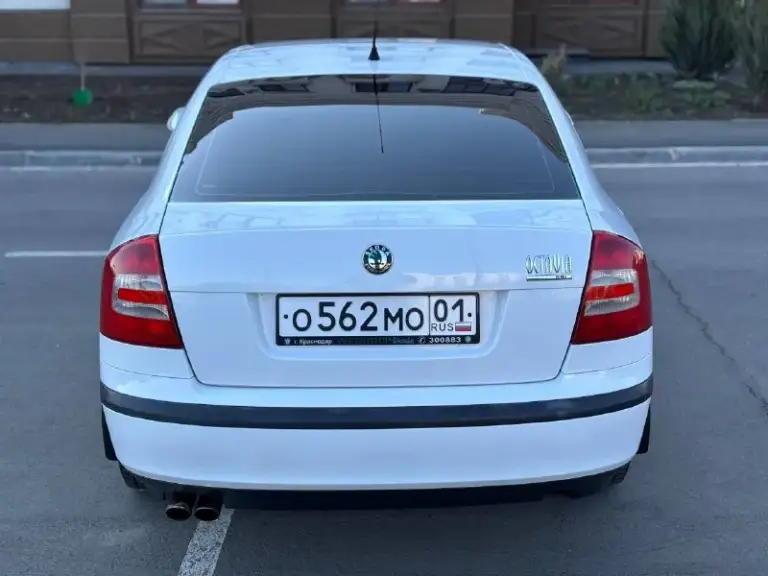 Skoda octavia a5 2005
Автомобиль в отличном состоянии. Надежный 2-х литровый атмосферный мотор в паре с 6-ступенчатой механикой!
Масло не расходует, коробка не хрустит и не выбивает.
Вместительный багажник (лифтбек)
Технически автомобиль исправен. (есть заказ наряд последних работ)
Кузов в родном окрасе!
Салон отлично сохранился! Не порванный, не затертый. Кожа в хорошем состоянии.
Электрика в штатном режиме, всё работает
Климат-контроль работает отлично.
Без дтп. Юридический чист, готов к оформлению
Цена 690.000₽ торг
+79496433509
Г. Мариуполь
📞 Звоните: +7(949)6433509 - фотография - 5