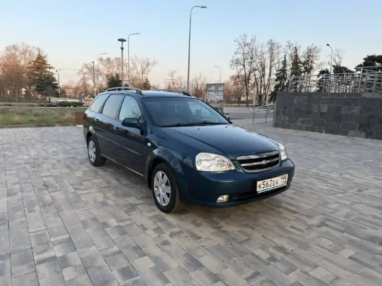 Продам chevrolet lacetti универсал 2008 год 1,6 мкпп пробег 123000 тыс автомобиль в идеальном состоянии один собственник пенсионер кузов не красился все родное стекла все заводские салон состояние близко к новому в машине никогда не курили техническая часть обслужена было сделана большое то обслужина тормозная система замена комплекта грм с помпой вложений никаких не требует отличная летняя резина nokian два комплекта ключей, в авто все работает на 5+ осмотр город мариуполь цена 685000 тыс руб по всем вопросам звоните +79497221071
📞 Звоните: +7(949)7221071 - фотография - 3