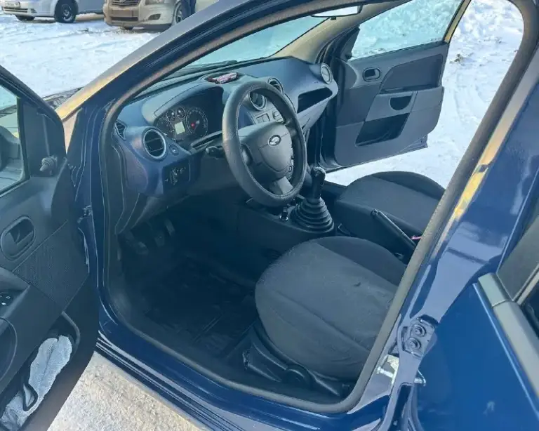 Ford fiesta 1.4 m/t 2008
Автомобиль в прекрасном состоянии. С южных регионов. Оригинальный подтвержденный пробег,3 хозяина. Технически идеален, по кузову пару окрасов. Динамичный и экономичный мотор. Прост в обслуги, приятный а езде. Хорошая резина. 2 ключа.
Тех осмотр в подарок 🎁
Подробности по тел.
🚙 130 000 Км
💵 390 000 ₽
☎️ +7 (949) 573-62-32 Сергей
Возможен кредит, обмен - фотография - 5