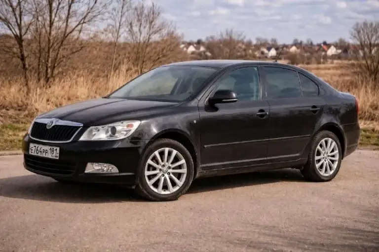 Skoda octavia a5
1.6 Мкпп
2012 Г.
Пробег 220 тыс. Км
Abs, гур, airbags, климат-контроль, подогрев сидений, хорошая музыка, магнитола android, эсп, установлена неоновая подсветка дверей и в салоне со сменой цвета.
1500 Км назад прошла большое то: заменён грм, масла, фильтры, обслужена ходовая.
Климат заправлен, печка работает отлично.
Вложений не требует, все исправно. Каждый день на ходу, радует динамикой и расходом топлива.
Хорошему человеку отдам летнюю резину на титановых дисках
🔥 Авто в действительно хорошем состоянии
770 Тыс. Руб, торг у капота
Дебальцево
+79490066906

📞 Звоните: +7(949)0066906 - фотография - 3