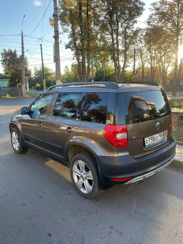 Skoda yeti 2012 год 🔥 260 тыс км, 1.2мт, 105л. С, бензин, передний привод характеристики: поколение 1 год выпуска: 2012 пробег: 260 тыс. Км кузов: внедорожник 5 дверей цвет: коричневый двигатель: 1.2л/105л. С/бензин кпп: механическая привод: передний руль: левый состояние: хорошее владельцы: 3 и более птс: оригинал таможня: растаможен !обмен не интересует! Чешская сборка, оригинальный пробег, автомобиль обслужен и готов к дальнейшей эксплуатации. Все жидкости и фильтра поменяны. Двигатель и коробка без нареканий. Высокий клиренс. Богатая комплектация: круиз-контроль, климат-контроль, подогрев сидений, передние и задние электростеклоподьемники, мульти-руль, аудиосистема bolero. Вместительная, надежная, резвая машина, салон трансформер. Два комплекта резины. Реальному покупателю торг возле авто цена: 800 тыс. Руб контакт: +79493700575 (сергей) город: харцызск
📞 Звоните: +7(949)3700575 - фотография - 3