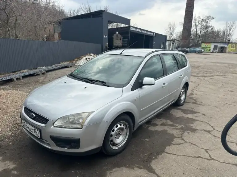 Ford focus 1.6 tdci универсал 2007

Продаю надёжный и обслуженный автомобиль. Владею 4 года, до меня машина была в семье знаю её полностью от и до.

Пробег: 305 000 км(двигатель миллионник) и пробег оригинальный, любые проверки!

Двигатель: 1.6 дизель

Техническое состояние:
• Двигатель работает ровно, масло не ест
• Турбина в хорошем состоянии
• Ходовая без нареканий
• Недавно заменён грм
• Масло менялось каждые 7 000 км
• Под капотом ставил всегда качественные запчасти (bosch)

Кузов и салон:
• Кузов в хорошем состоянии, днище целое
• Есть небольшая вмятинка на заднем крыле (могу прислать фото, вы бы даже не заметили )
• Салон ухоженный, всё время был в чехлах -под ними как новый

Дополнительно:
• Машина полностью на ходу, работает стабильно

Нюансы:
• Есть ошибка по экологии (p2858)
На сто сказали - сбой программы, не критично цена вопроса 10 тыс руб
На езду не влияет, при необходимости могу устранить

Если нужны фотки мелких косячков могу прислать фото

Цена: 550 торг

+79494859594 - фотография - 3