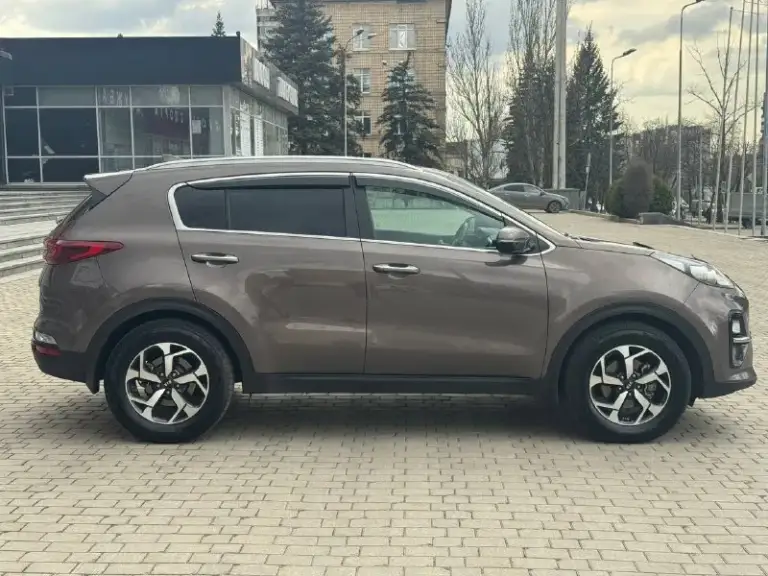 Kia sportage restailing
Официал
2019 Год
Двигатель 2.0 бензин
Коробка автомат
Автомобиль в отличном состоянии,
Кузов без дтп весь в заводском окрасе
1000% Готов на любые проверки с вашей стороны,
По технической части весь обслужен
Вложения не требует !
В автомобиле есть все для комфорта
Климат-контроль
Круиз-контроль
Датчики света, и дождя,
Подогревы передних и задних сидений,
Подогрев руля,
Подогревы зеркал и стекл,
Парктроники,
Камера заднего вида,
И многое другое,
С документами полный порядок,
Продажа с полным переоформлением в мрэо
Г. Донецк
Цена 1.935 тыс. ₽
Звоните остальное по
+79495210885
📲 Tg: r. B
📞 Звоните: +7(949)5210885 - фотография - 5