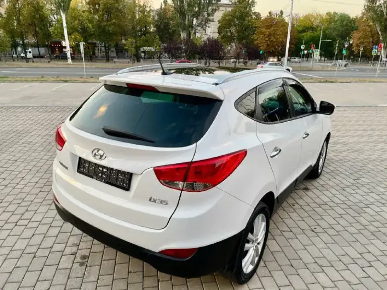 🚗
Продам hyundai ix35 sls!
Авто в отличнейшем состоянии!
Мотор 2.0 бензин
Пробег 162.000т. С к. М
Год 2012
Кпп автомат
Привод полный
Полностью обслужена в плоть до шлицов полного привода, и панарамы!
Мотор в идеальном состоянии без задиров и т. Д
Комплектации максимальная !
Панорамная крыша
Без ключевой доступ
Запуск мотора с кнопки start-stop
Салон полностью кожаный родной
Заменена музыка на hannibal sounds
6 Колонок сабвуфер в штатном месте
Камера заднего вида fullhd
Парктроники
Gps навигация днр добавлено))
Hand free bluetooth с управлением на руле
Круиз контроль
Спуск с горы
Блокировка дифа
Датчик света дождя
4 Зоны обогрева сидений
2Х зонный климат
Сигнализация gsm
С автозапуском!
Осмотр г. Донецк центр пересечения ильича-шевченко
Цена 1.380.000 т. С руб.
Торг !
+
Цена: 1380000 ₽
📲 Tg: sss$
📞 🇷🇺 Звоните: +79495905326

Авторынок днр донецк - фотография - 4