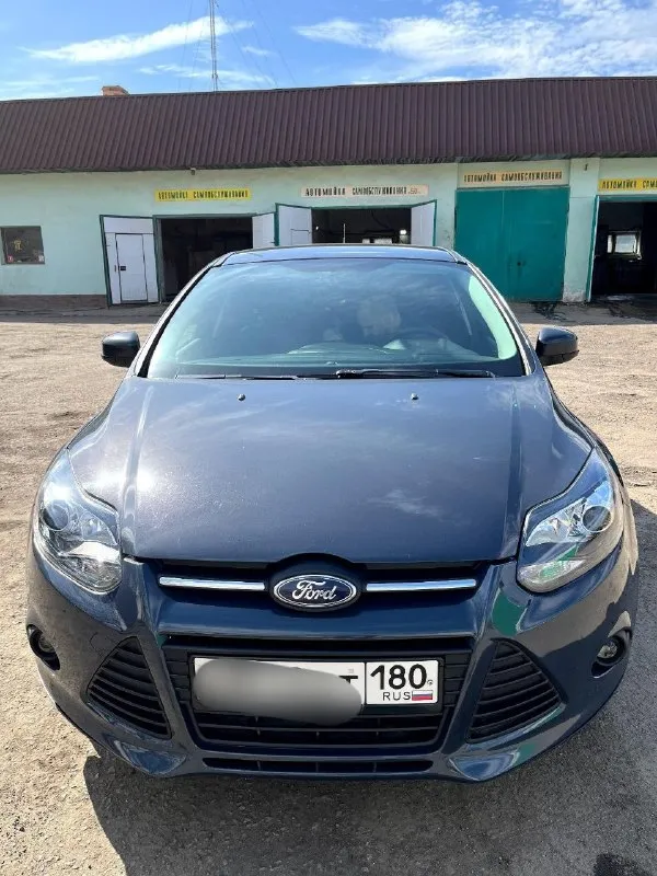 Продаётся ford focus 3 1.6л, 105л. С. 2012 года, 203000км пробег в хорошем состоянии. Делать ничего не нужно, по ходовке, по салону в отличном состоянии, кузов без гнили и рыжиков. Масло меняю каждые 5000км, стоят biled линзы в фарах и led линзы в птф. Стоит шустрая android магнитола 6/128, также установлена приборная панель с большим цветным экраном. Также в авто имеется зимний пакет-обогрев лобового стекла, форсунок омывателя, зеркал заднего вида и обогрев передних сидений. Зашумленны 4 двери и поменяны штатные динамики. Все кнопки работают, печка греет, кондиционер холодит. За машину уверен, не подводила никогда, готов на любые проверки. Все вопросы по ☎️ +79493133991. Цена 780 т. Р, торг реальному покупателю у капота, макеевка.
📞 Звоните: +7(949)3133991 - фотография - 1