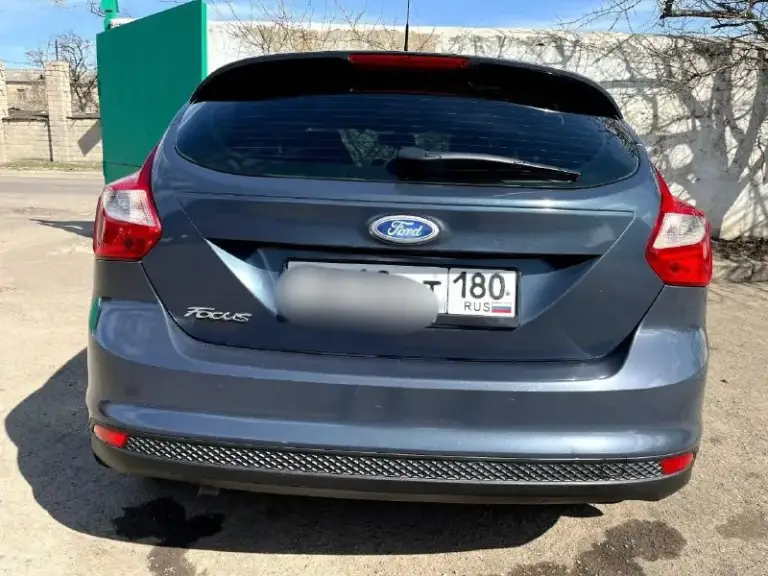 Продаётся ford focus 3 1.6л, 105л. С. 2012 года, 203000км пробег в хорошем состоянии. Делать ничего не нужно, по ходовке, по салону в отличном состоянии, кузов без гнили и рыжиков. Масло меняю каждые 5000км, стоят biled линзы в фарах и led линзы в птф. Стоит шустрая android магнитола 6/128, также установлена приборная панель с большим цветным экраном. Также в авто имеется зимний пакет-обогрев лобового стекла, форсунок омывателя, зеркал заднего вида и обогрев передних сидений. Зашумленны 4 двери и поменяны штатные динамики. Все кнопки работают, печка греет, кондиционер холодит. За машину уверен, не подводила никогда, готов на любые проверки. Все вопросы по ☎️ +79493133991. Цена 780 т. Р, торг реальному покупателю у капота, макеевка.
📞 Звоните: +7(949)3133991 - фотография - 4