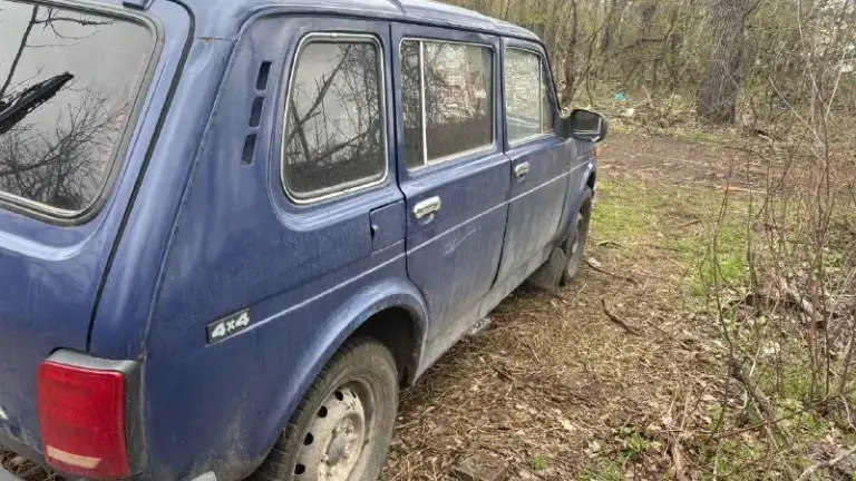 В продаже нива 1997г
Мотор после капитального ремонта
Мотор 2023 года
Документы зелень все на руках
Проблема в отсутвии переднего редуктора
Мотор 5
Коробка раздатка без нареканий
Стоит хорошая музыка
250.000Тр торг уместен

79496637567 Номер для связи - фотография - 3