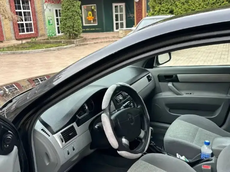 Здравствуйте 🤝 срочно 🚨 продам chevrolet latte год выпуска 2012 комплектация: кондиционер подогрев сидений датчики дождя датчики света регулировка зеркал качественная заводская аудио система учет 🇷🇺 документы в полном порядке 1 хозяин с автосалона описание: автомобиль в прекрасном состояние вложений не каких не требует сел и в любой рейс уехал, кузов не бит не крашен ✅ без рыжиков. Даже нет намека ! Гнили нет ! Дно пороги не варенные всё целое гнили по машине абсолютно нет двигатель 1.6 работает отлично не дымит не троит масло не ест коробка передач не хрустит не выбивает ходовая часть на 5+ едит не слышно ! Салон опрятный не прокуренный эксплуатация бережная все остальные вопросы по телефону 📲 цена автомобиля 555000 тысяч рублей реальному покупателю торг у капота ! Номер для связи +7949-481-83-98 телеграмм +7949-442-59-17 звонить в любое время ! 📲 tg: светлана кожух 📞 звоните: +7(949)4818398
📞 Звоните: +7(949)4818398 - фотография - 7