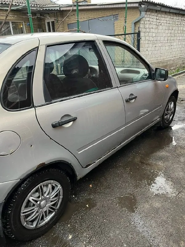 Продам ваз калина 1, 2006 год, двигатель 1.6 8 клапанный, эур пробег 290 тыс км владею автомобилем год, второй хозяин по автомобилю по технике за прошлый год заменено мной: тормоза вкруг (диски суппорта барабаны цилиндры шланги колодки ручник) новые фары, провода зажигания, катушка, грм, помпа, ролики-ремни вкруг. Ступичные подшипники вкруг новые skf, заменен стеклоподъемник правый (нужно отрегулировать) поменяно масло в кпп, сальники полуоси, рулевой кардан, все тяги кпп с опорой, трос сцепления, трос газа, комплект сцепления валео, вилка, сальники коробки, в общем все и не упомню сделана вся ходовка - рычаги сайлентблоки балки, опорные подшипники и прочее два комплекта резины р13 на железных дисках (белшина лето кама зима) прошлый хозяин меня вкладыши-кольца, я в двигатель не лез кроме свечей. Патрубки все силикон, антифриз hepu из минусов - варить пороги наружные, цветут арки да и вообще косметика. Подойдет как первая машина или рукастому кто доведет до ума, нет време
📞 Звоните: +7(949)4689484 - фотография - 2