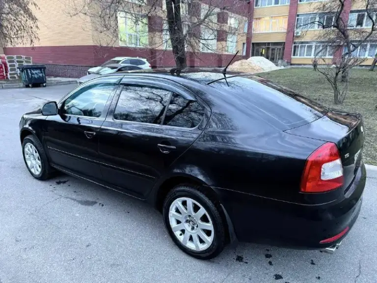 Цена: 720.000₽ 🔥🔥🔥срочно
2011Г.
Skoda octavia a5 рестайлинг
1 Владелец/птс оригинал
Пробег 138,000км
Не гнилая / не ржавая!
По кузову два окраса
1,8Т тянет отлично
Коробка механика 6ступка
Авто каждый день на ходу, машина местная не пригон, полный эл. Пакет, с переоформление и диагностической картой помогу.
Город: донецк
+79493171530 Или в тг

📞 Звоните: +7(949)3171530 - фотография - 4