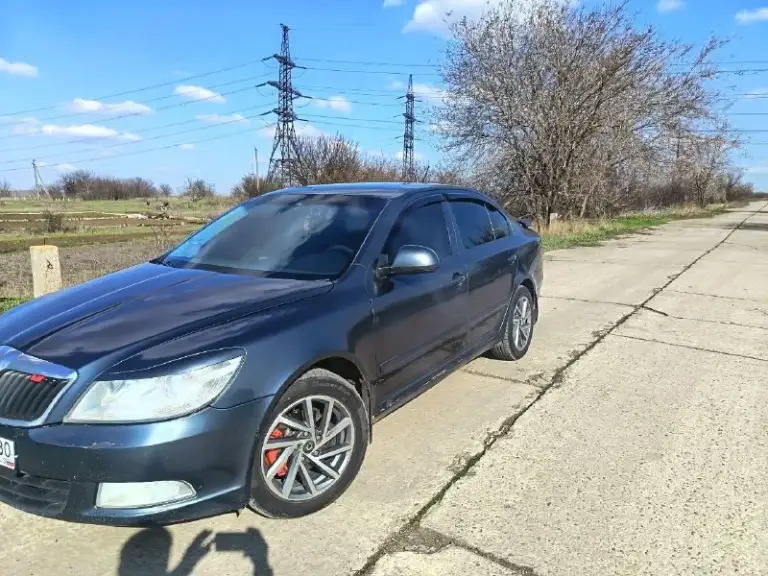 Продам шкода а5 1.8tsi 2011г. 260т. Пробега. По комплектации датчик дождя и света, круиз, подогрев сидений, кондиционер рабочий, двухдиновая магнитола с камерой заднего вида, новая летняя резина, полностью новая ходовая перед и зад, новые блины но есть небольшие недочеты по кузову расскажу по телефону
720Т. ₽ торг
+79493558647 - фотография - 2