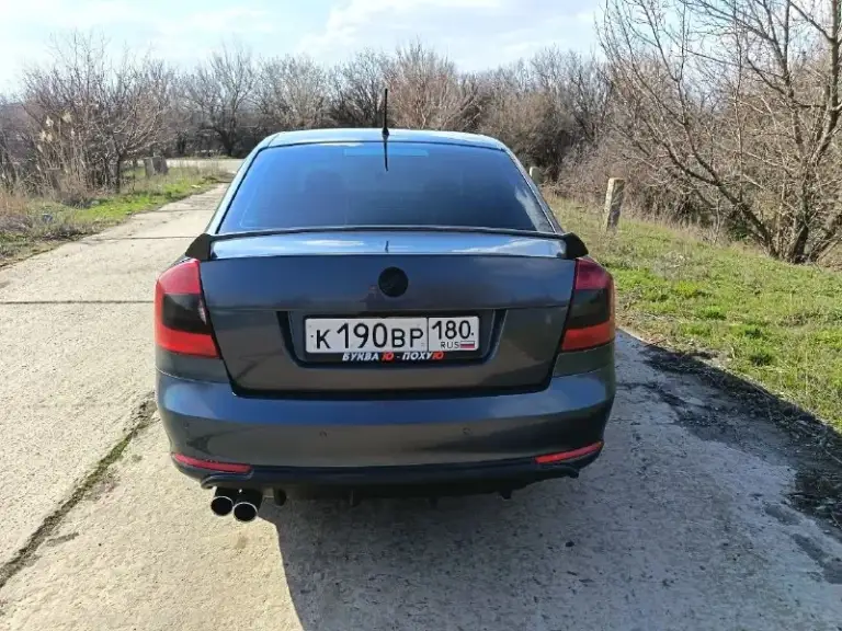 Продам шкода а5 1.8tsi 2011г. 260т. Пробега. По комплектации датчик дождя и света, круиз, подогрев сидений, кондиционер рабочий, двухдиновая магнитола с камерой заднего вида, новая летняя резина, полностью новая ходовая перед и зад, новые блины но есть небольшие недочеты по кузову расскажу по телефону
720Т. ₽ торг
+79493558647 - фотография - 4