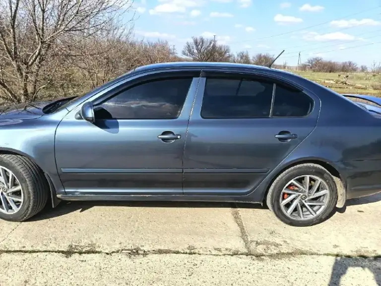 Продам шкода а5 1.8tsi 2011г. 260т. Пробега. По комплектации датчик дождя и света, круиз, подогрев сидений, кондиционер рабочий, двухдиновая магнитола с камерой заднего вида, новая летняя резина, полностью новая ходовая перед и зад, новые блины но есть небольшие недочеты по кузову расскажу по телефону
720Т. ₽ торг
+79493558647 - фотография - 6