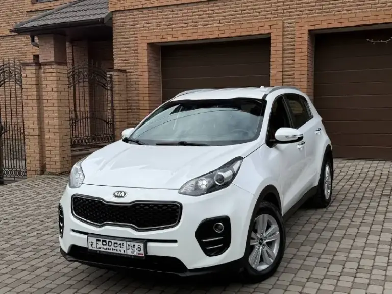 В продаже
Kia sportage
Год выпуска 2017
В шикарном цвете белый жемчуг
Кузов весь в заводском окрасе
Готов к любым проверкам
Мотор работает идеально
Без посторонних звуков
Ходовая часть вся обслужена
Все то проводились во время
Все масла все фильтра все заменено
Днище как новое
Салон ухожен
Два ключа
Два комплетка колёс
Автомобиль в идеальном состоянии
С родным пробегом 184 тсч
Все стёкла заводские
По электронной части все работает
Стоит хорошая музыка
Камера заднего вида
Цена за данный автомобиль

1 760 000
Небольшой торг
Номер телефона
+79495098886 - фотография - 1