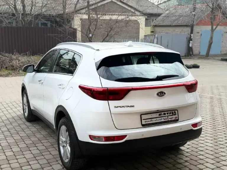 В продаже
Kia sportage
Год выпуска 2017
В шикарном цвете белый жемчуг
Кузов весь в заводском окрасе
Готов к любым проверкам
Мотор работает идеально
Без посторонних звуков
Ходовая часть вся обслужена
Все то проводились во время
Все масла все фильтра все заменено
Днище как новое
Салон ухожен
Два ключа
Два комплетка колёс
Автомобиль в идеальном состоянии
С родным пробегом 184 тсч
Все стёкла заводские
По электронной части все работает
Стоит хорошая музыка
Камера заднего вида
Цена за данный автомобиль

1 760 000
Небольшой торг
Номер телефона
+79495098886 - фотография - 2