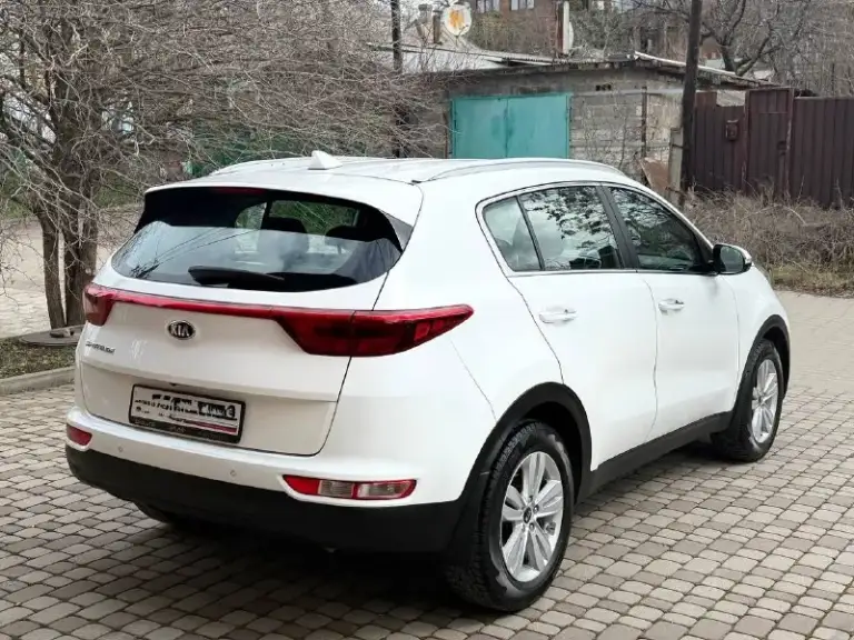В продаже
Kia sportage
Год выпуска 2017
В шикарном цвете белый жемчуг
Кузов весь в заводском окрасе
Готов к любым проверкам
Мотор работает идеально
Без посторонних звуков
Ходовая часть вся обслужена
Все то проводились во время
Все масла все фильтра все заменено
Днище как новое
Салон ухожен
Два ключа
Два комплетка колёс
Автомобиль в идеальном состоянии
С родным пробегом 184 тсч
Все стёкла заводские
По электронной части все работает
Стоит хорошая музыка
Камера заднего вида
Цена за данный автомобиль

1 760 000
Небольшой торг
Номер телефона
+79495098886 - фотография - 4
