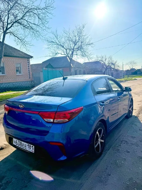 🚗 ** Kia rio 2017 | 1.6 | отличное состояние**
Продаю надежный и ухоженный автомобиль.
✔ Я второй владелец
✔ Оригинальный пробег
Автомобиль полностью обслужен и не требует вложений — все масла и фильтры менялись строго по регламенту.
💎 **Комплектация:**
— 4 Электростеклоподъемника
— Подогрев руля и сидений
— Климат-контроль (обслужен и заправлен)
— Электрорегулировка зеркал
— Корректор фар
🔊 **Дополнительно:**
— Установлена качественная акустика
— Полностью заменена проводка
— Усилитель под сиденьем + отдельный усилитель на сабвуфер
🛞 **Бонус:**
— 2 Комплекта колес
— Лето на литых дисках
— Зима на штампах (в хорошем состоянии)
💰 **Цена: 1 220 000 руб. **
Возможен разумный торг при осмотре.
📞 +7 (959) 584 68 76
📞 Звоните: +7(959)5846876 - фотография - 3
