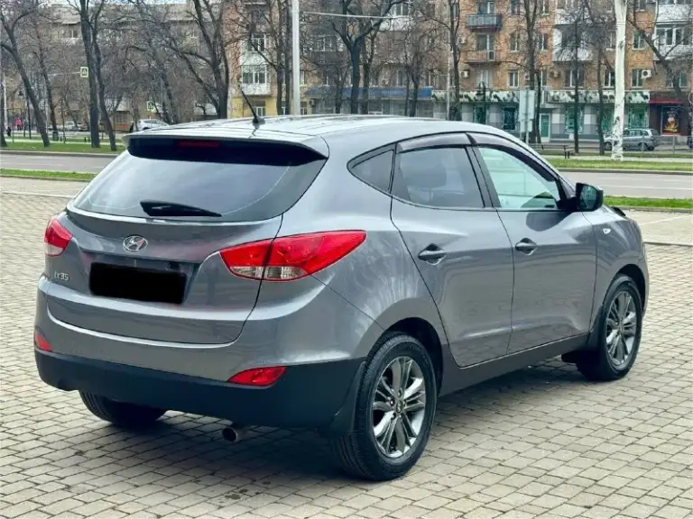 Hyundai ix35 эксклюзив
2014 Год выпуска
Двигатель 2.0 бензин
Коробка механика 6-ти ступка
Честный пробег 81 тыс. Км

Авто не нуждаеться не в каких либо вложениях
Состояние нового автомобиля,

В автомобиле есть все для комфорта
Кондиционер,
Круиз контроль,
Подогревы зеркал,
Подогревы сидений,
Многофункциональная магнитола
Bluetooth, usb, громкая связь,
Камера заднего вида,
Видеорегистратор перед, и зад,
И многое другое !

Г. Донецк
Цена 1.430 тыс. ₽
Звоните остальное по тел.
+79495210885 - фотография - 4