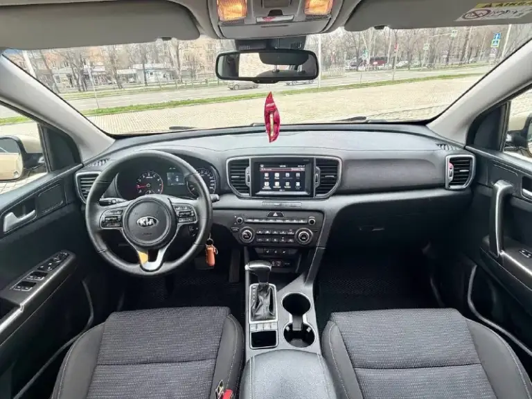 Kia sportage официал!!!
2017Г бензин 2.0 автомат
Автомобиль в хорошем состоянии!!!!
С хорошей комплектацией
Есть все для комфортного вождения!
Парктроник передние задние,
Подогрев сидений передних и задних,
Камера заднего вида,
Монитор,
Климат - контроль,
Круиз- контроль,
Мульти руль,
Авто свет,
Датчик дождя,
Авто запуск сигнализация star/line,
Два ключа,
4Wd подключаемый полный привод,
С документами полный порядок!
Переоформление в мрэо!
Диагностическая карта есть!!!
Тех осмотр не нужен!!!!!
Цена 1,825₽
Все вопросы по тел+79494681080
📞 Звоните: +7(949)4681080 - фотография - 8