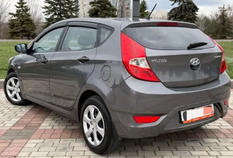 Продам hyundai solaris
Год выпуска:2014
Родной пробег 145.000 тсч км
Объем двигателя: 1,6 123.лс
Кпп автомат
Отличная комплектация:
Климат-контроль,
Датчик света, abs, esp,
Подогрев сидений,
Мульти руль,
4.Эл стекла подъемника,
Электро зеркала,
Подушки безопасности,
Хорошая акустика,
Планшет андроид,
Камера заднего вида, парктроник,
Сигнализация,
Кузов в идеальном состоянии, без дтп!, 2 хозяина за всё время эксплуатации.
Рыжиков вздутия и прочего
Нет от слова совсем!
Техническии авто вложений не требует.
Своевременное сезонное обслуживание, заправка и замена фильтров.
Автомобиль без вложения!!
По запросу скину видео обзор.
По документам полный порядок.
Цена 800.000.р возможен торг реальному покупателю!
Номер телефона
+7949-693-58-50
Г. Донецк
📲 Tg: @leva_pury_777
📞 Звоните: +7(949)6935850 - фотография - 3