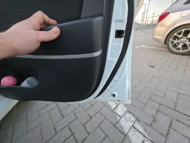 Продам hyundai accent 2012 года машина вся в исправном состоянии я 1 владелец с салона, покупалась в донецке комплектация : 4 стеклоподъемника обогрев дворников лобового, боковых и заднего стекла гур кондиционер(работает заправлять не нужно) передние подогревы сиденья стоит хороший свет подушки (руль, торпеда ) абс мотор 1,6 бензин, 122 л. С. Мкпп 2 коплекта хорошей резины (лето на дисках, на новой хорошей резине) только переоформление, готов к любым проверкам за ваш счет, на любом сто находится донецк, кировский район. Цена 850 тыс. Руб. Есть торг. Тел +7 (949) 317-34-46
📞 Звоните: +7(949)3173446 - фотография - 3