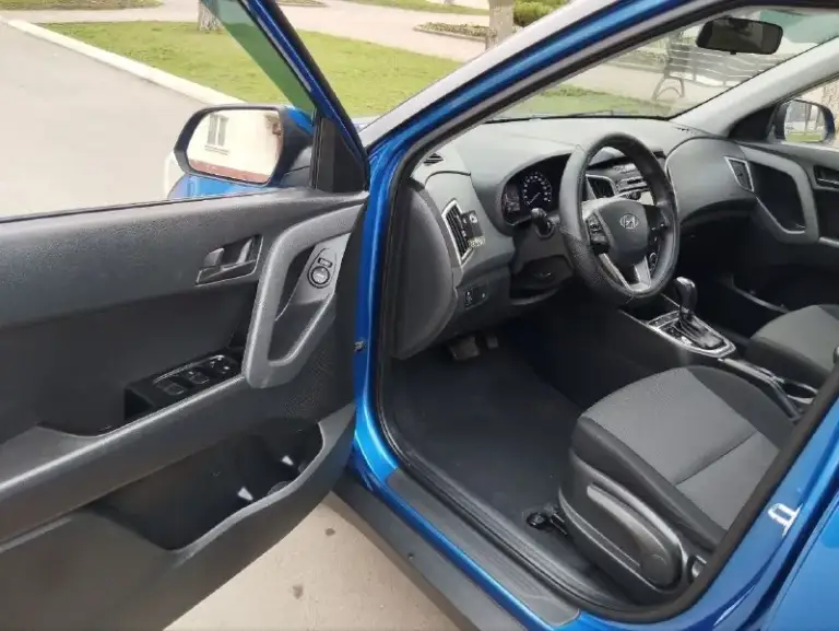 Hyundai creta 2017г. В. Мотор 1.6-бензин (атмосферный123л. С), кпп - классический автомат, передний привод, машина полностью в родном окрасе (при осмотре могу предоставить прибор), отличное техническое и внешнее состояние, в живую смотрится ещё ярче(взгляды собирает), вложений не требует, любые проверки приветствуются, новая резина, юридически кристально чистая! Цена 1м.670тыс. Возможен обмен на ваш автомобиль, возможна продажа в кредит, возможен расчет после переоформления! Г. Свердловск лнр +79592920002,+79591119303
📞 Звоните: +7(959)2920002 - фотография - 6
