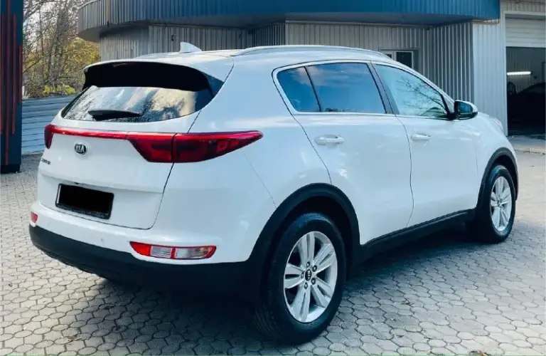 Срочная продажа автомобиль
Kia sportage официальный
В эксплуатации с 2018
Двигатель 2.0 бензин
Коробка автоматическая
Пробег родной 119 тыс. Км

Автомобиль в отличном состоянии,
Кузов без дтп ! Весь в заводском окрасе 1000% готов на любые проверки с вашей
Стороны без вопросов !!!

Пред максимальная комплектация
Роздельный климат-контроль,
Круиз-контроль, удобно
Датчики света, и дождя,
Подогревы всех сидений,
Руля, зеркал, и стекл,
Bluetooth mp3 cd usb aux
Навигация парктроники
Камера заднего вида,
И многое другое !

С документами полный порядок,
Любой вид оформления в мрео 🇷🇺

Осмотр г. Донецк ленинский район
По предварительному договору 📲
Цена 1.855:000 тысяч рублей торг у авто
Возможен обмен возможен кредит 💵
Звоните по номеру тел. +7949 396 98 52 ☎️
📞 🇷🇺 Звоните: +79493969852 - фотография - 6