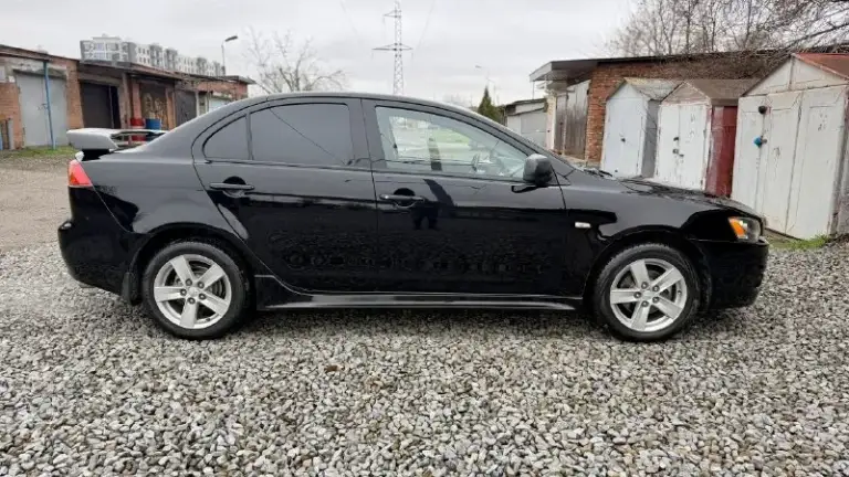 Цена: 750.000₽. Торг.
Продаю автомобиль mitsubishi lanser x
С документами полный порядок, любое оформление, автомобиль в прекрасном состоянии, не битый, без гнили и ржавчины, пороги и дно в идеальном состоянии.
По технической части автомобиль полностью обслужен, двигатель работает тихо, масло не ест от слова совсем, коробка работает идеально во всех режимах, ходовая полностью обслужена,
Комплектация: кондиционер,
Подогрев сидений и зеркал,
Все стеклоподъемники,
Мультируль, подрулевые лепестки, парктроник, електрозеркала, abs, esp, сигнализация с автозапуском, родная мультимедиа, два ключа, новая летняя резина на литье.
Звоните в любое время.
Возможен обмен.
Двигатель: 1.8.бензин.
Год: 2008.
Пробег: 205 к.
Коробка: автомат.
Г харцызск-макеевка.
📞 +79490402844 Николай - фотография - 6