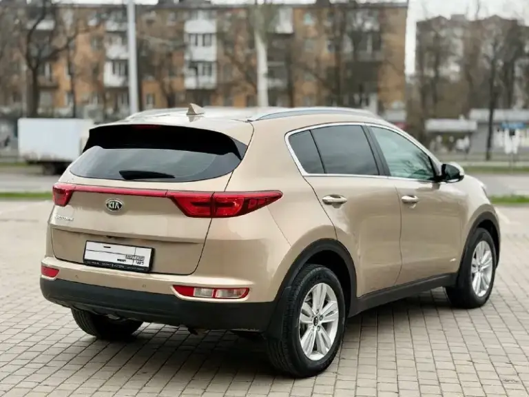 Kia sportage официал!!!
2017Г бензин 2.0 автомат
Автомобиль в хорошем состоянии!!!!
С хорошей комплектацией
Есть все для комфортного вождения!
Парктроник передние задние,
Подогрев сидений передних и задних,
Камера заднего вида,
Монитор,
Климат - контроль,
Круиз- контроль,
Мульти руль,
Авто свет,
Датчик дождя,
Авто запуск сигнализация star/line,
Два ключа,
4Wd подключаемый полный привод,
С документами полный порядок!
Переоформление в мрэо!
Диагностическая карта есть!!!
Тех осмотр не нужен!!!!!
Цена 1,825₽
Все вопросы по тел+79494681080
📲 Tg: дмитрий
📞 +7(949)4681080
📞 Звоните: +7(949)4681080 - фотография - 6