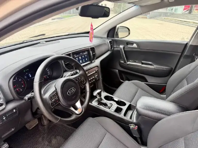 Kia sportage официал!!!
2017Г бензин 2.0 автомат
Автомобиль в хорошем состоянии!!!!
С хорошей комплектацией
Есть все для комфортного вождения!
Парктроник передние задние,
Подогрев сидений передних и задних,
Камера заднего вида,
Монитор,
Климат - контроль,
Круиз- контроль,
Мульти руль,
Авто свет,
Датчик дождя,
Авто запуск сигнализация star/line,
Два ключа,
4Wd подключаемый полный привод,
С документами полный порядок!
Переоформление в мрэо!
Диагностическая карта есть!!!
Тех осмотр не нужен!!!!!
Цена 1,825₽
Все вопросы по тел+79494681080
📲 Tg: дмитрий
📞 +7(949)4681080
📞 Звоните: +7(949)4681080 - фотография - 9